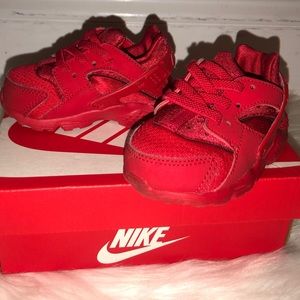Nike TODDLER Red Huaraches